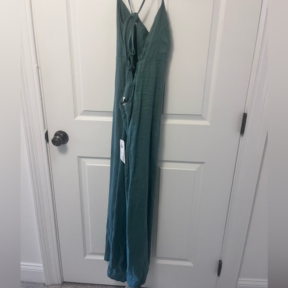 Women's Premium Linen Cutout Midi Dress - Picture 8 of 12